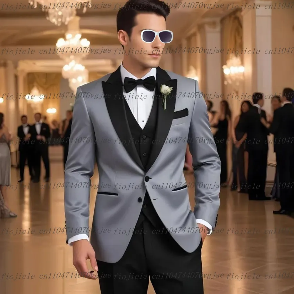 

Новый серый и черный мужской костюм для официальной свадьбы, жениха, деловые мужские смокинги по индивидуальному заказу, комплект из трех предметов, куртка, жилет, брюки