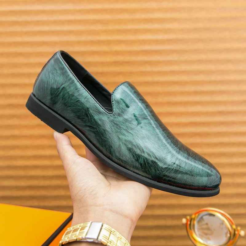 Fashion Green Elegant Man Dress Shoes Original Glitter Patent Leather Shoes for Men Slip-on Moccasins Luxury Men's Social Shoe