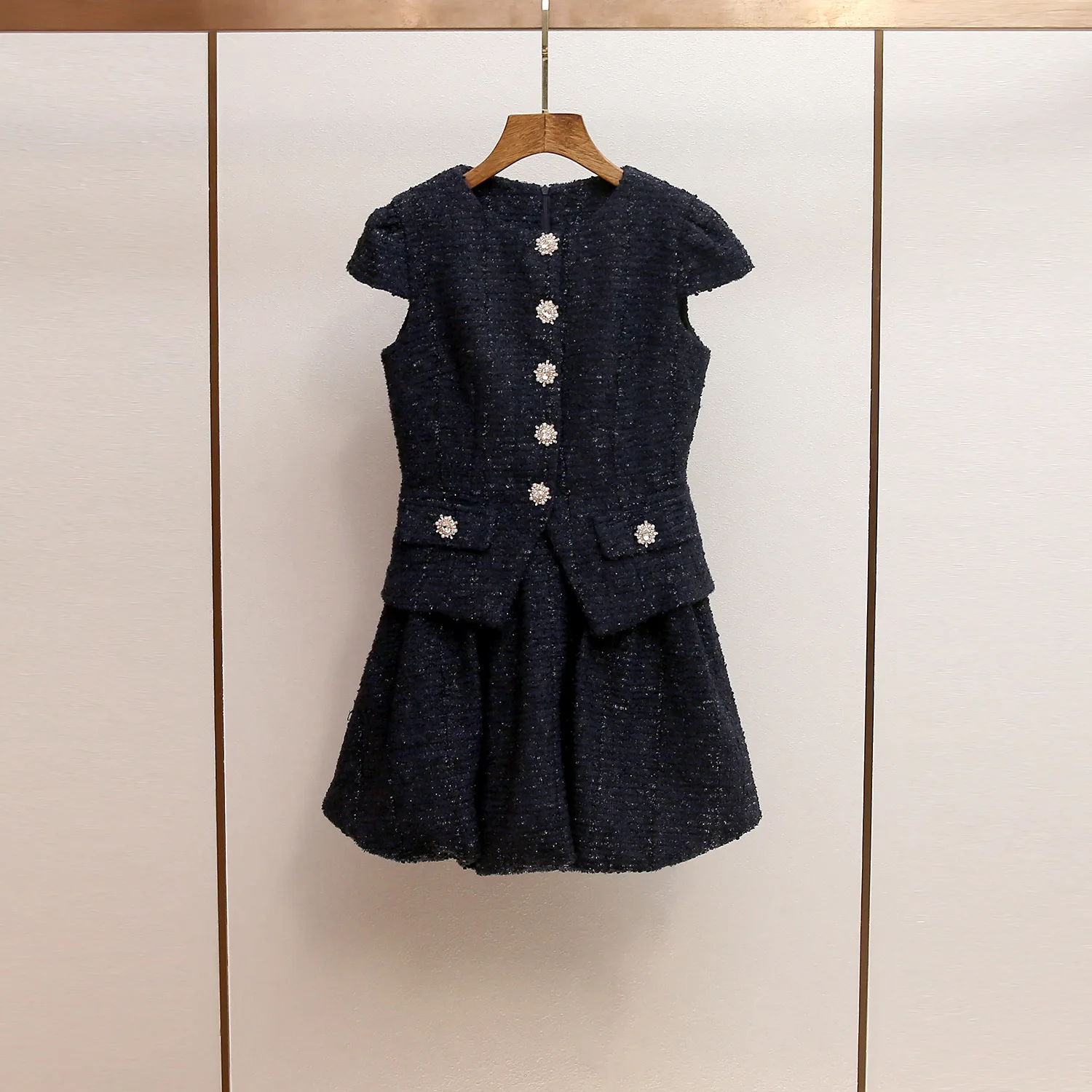 

【Gift Free】2025 AW Elegant Socialite Sparkle Rhinestone Fake Two-Piece Short Tweed Bubble Hem Dress for Women woman clothing