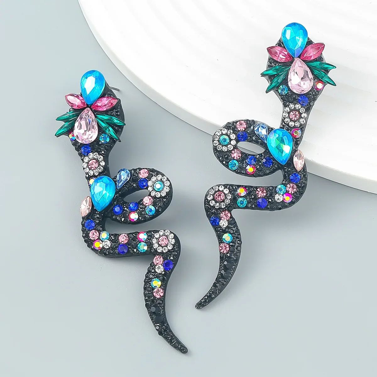 Boucle D’oreille Femmes Vintage Snake Drop Earrings Female Rhinestone Earrings For Women Birthday Party Jewelry Girls 귀걸이