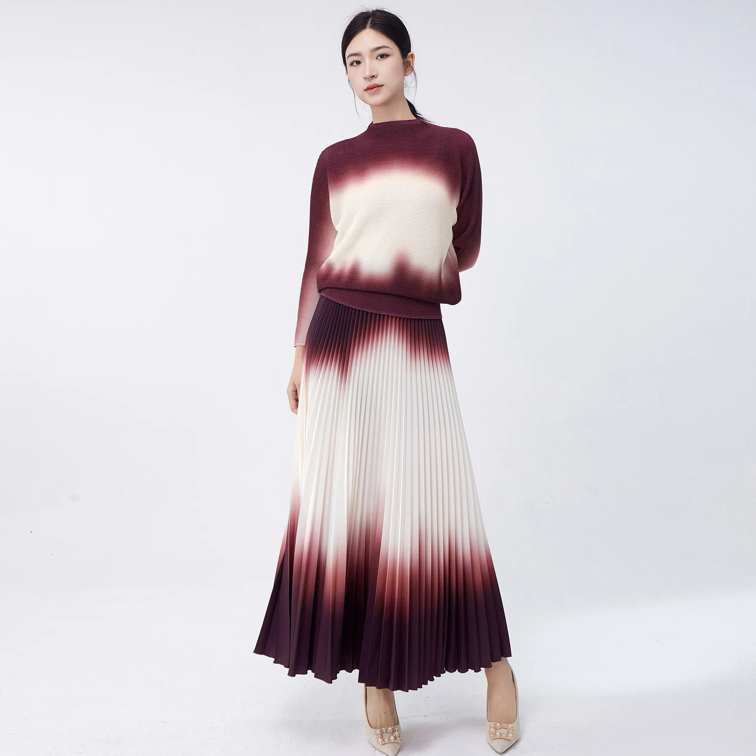 Women's Skirt Set for Spring/Summer: High-End Gradient Loose-Fitting T-Shirt and Flowing Skirt (Two-Piece Set)