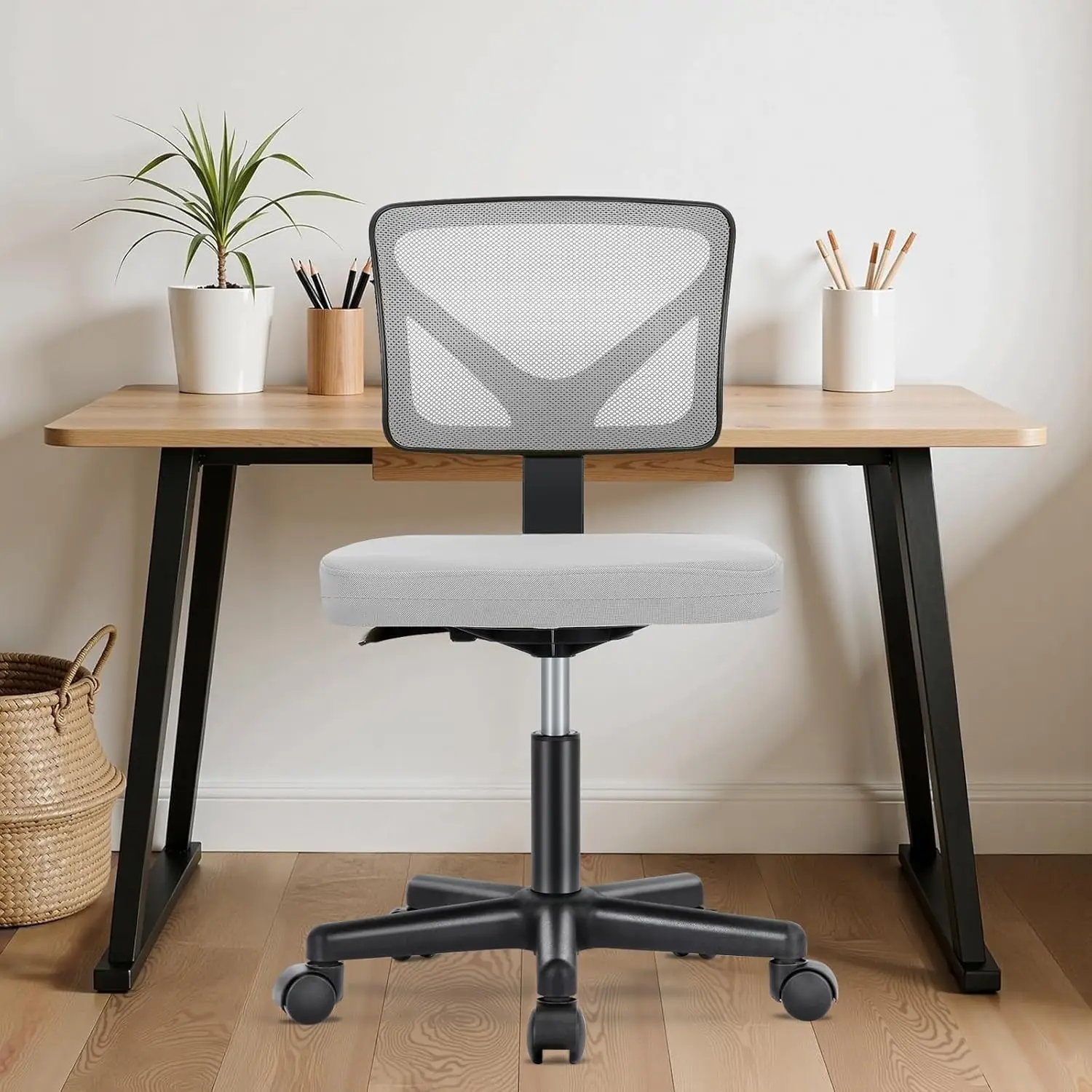 人間工学に基づいたメッシュアームレスオフィスチェア、ホイール付き回転式コンピュータデスクチェア、ローバックランバーサポート、グレー