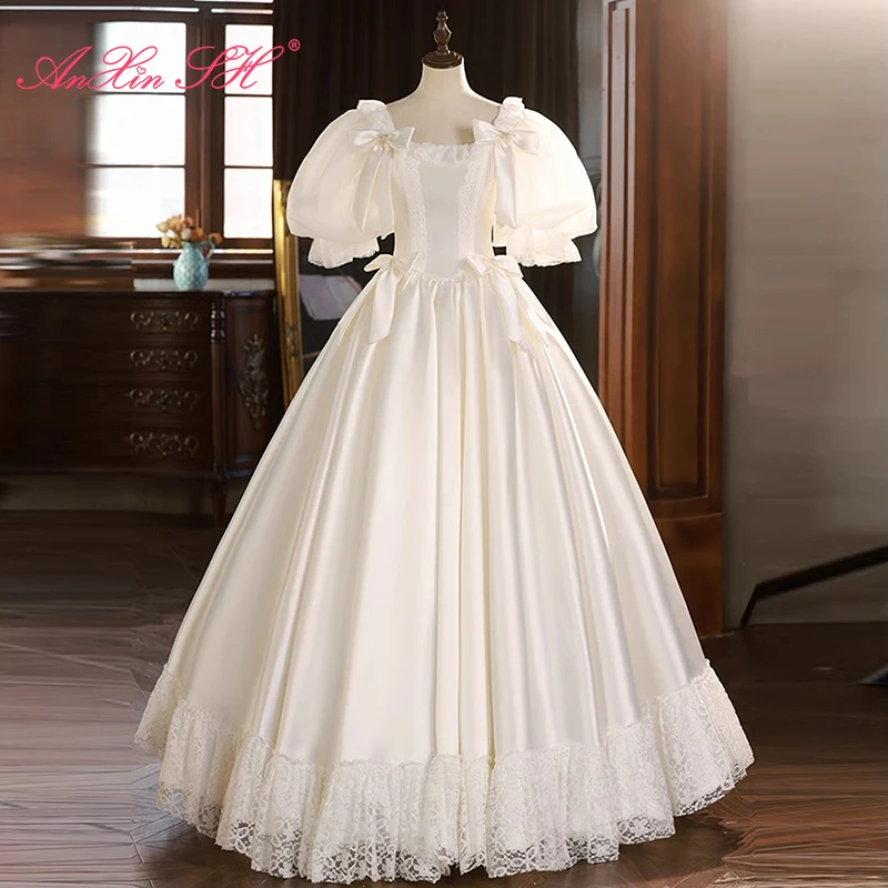 AnXin SH french retro princess white satin sweetheart flower lace short puff sleeve beading bow ball gown bride evening dress