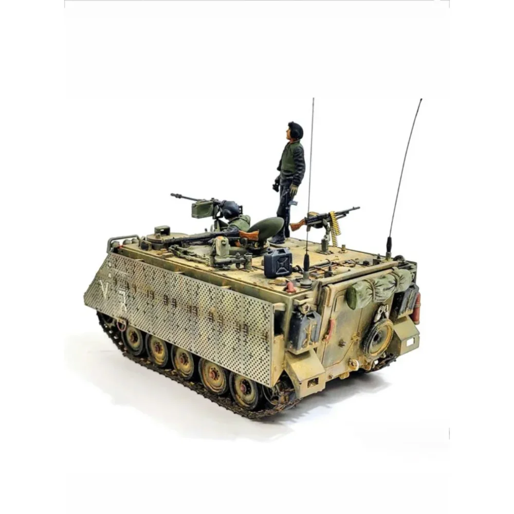 Academy M113 Armored Personal Carrier 1/35 Assembly model kit 13557