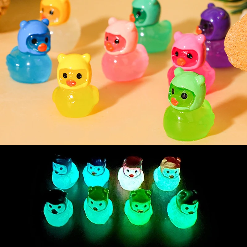 5Pcs Mini Resin 3D Luminous Little Bear Hat Ducks Ornament Dollhouse Scene Decor Accessories Pretend Play Toy Home Desktop Decor