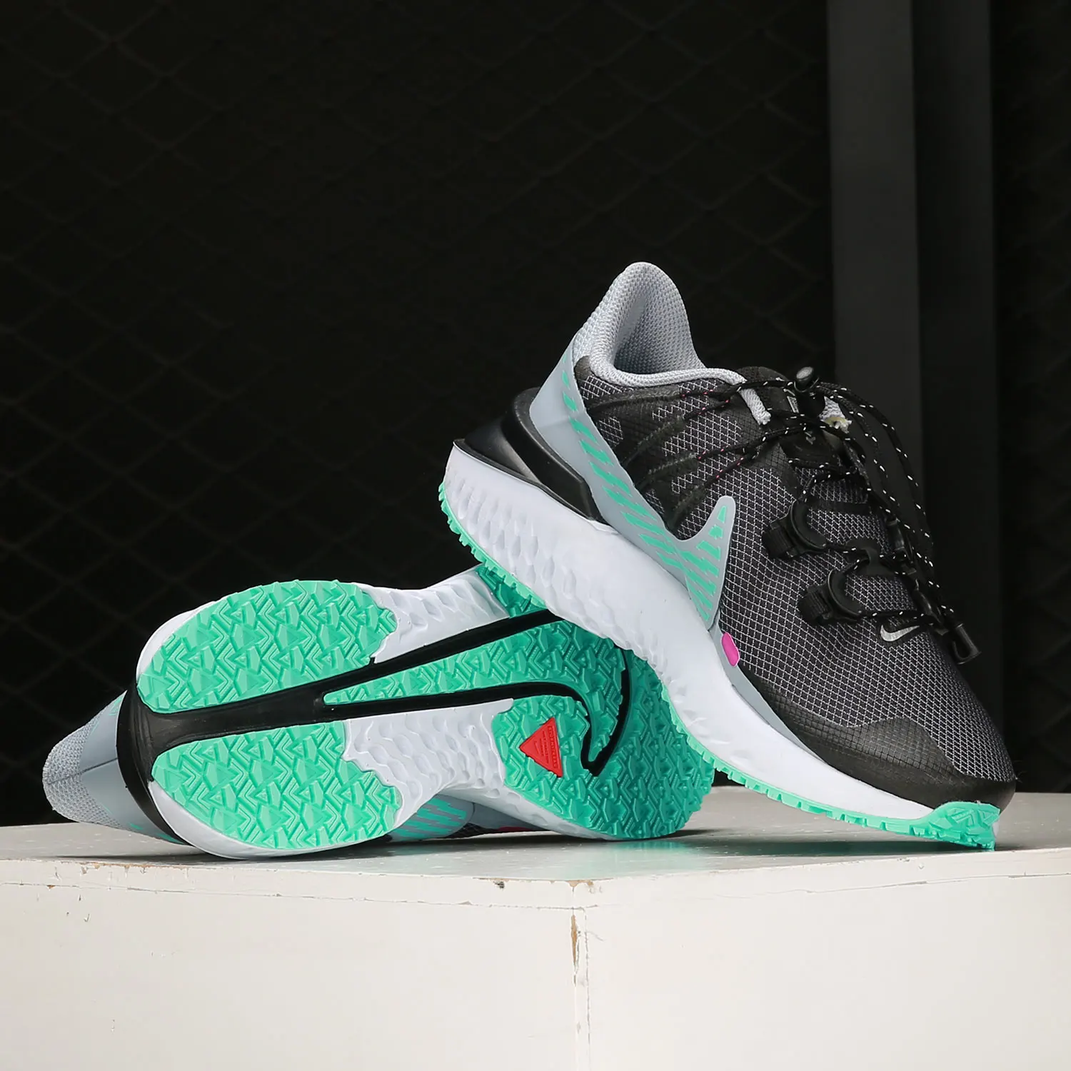 

Женские спортивные тренировочные модные кроссовки Nike Original Current Season CU3866-403