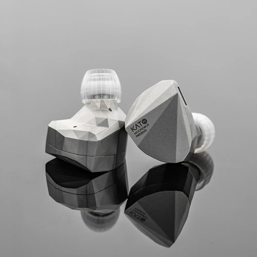 MoonDrop KATO HIFI سماعة 10 مللي متر DLC الحجاب الحاجز ديناميكي داخل الأذن رصد IEM 0.78 مللي متر كابل قابل للفصل سماعات الأذن مع 4 أزواج أنابيب الصوت
