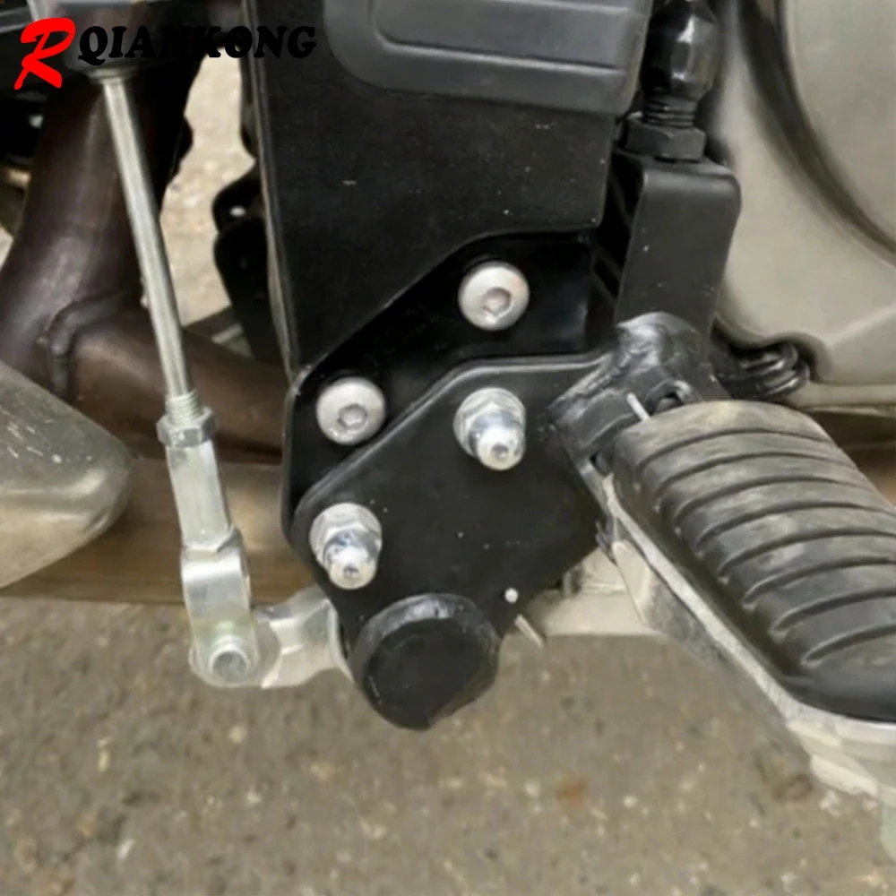 

Driver Pedal Foot Peg Lowering For Suzuki V-Strom 650 DL650 DL1000 V Strom 650XT 2002-2024 2025 2026 Footpeg Lowering Plate Kits