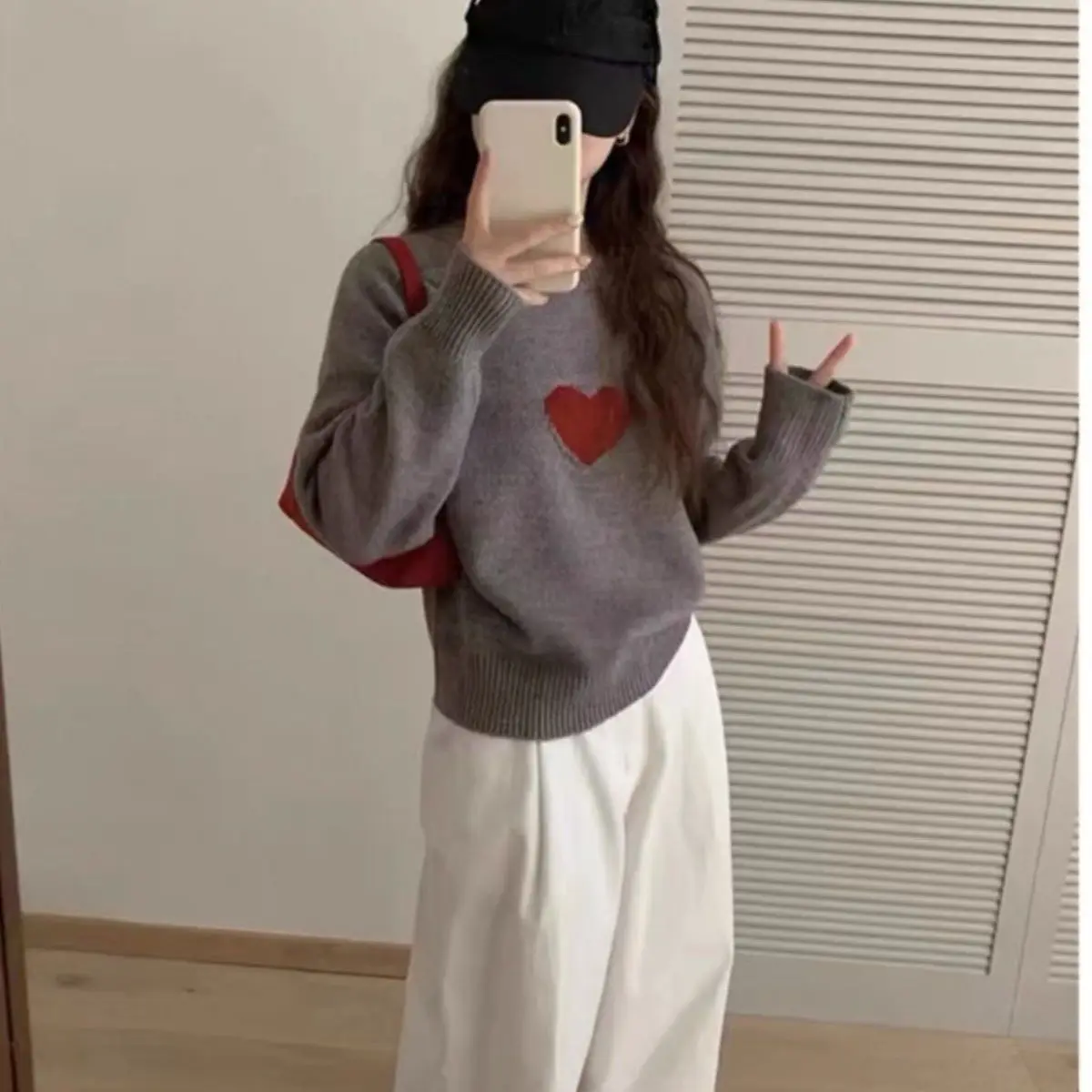 autumn winter new style socialite long sleeved sequined round neck knitted sweater fashionable anti-aging pullover short style