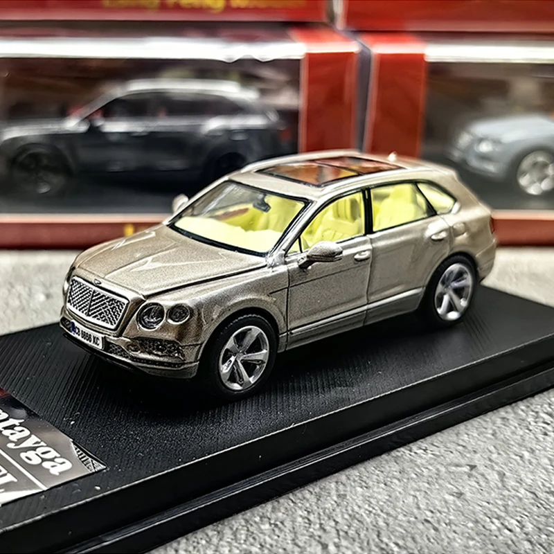 LF 1:64 Scale Diecast Alloy Luxury Bentley Bentayga SUV Toys Cars Model Classics Nostalgia Adult Gifts Souvenir Static Display