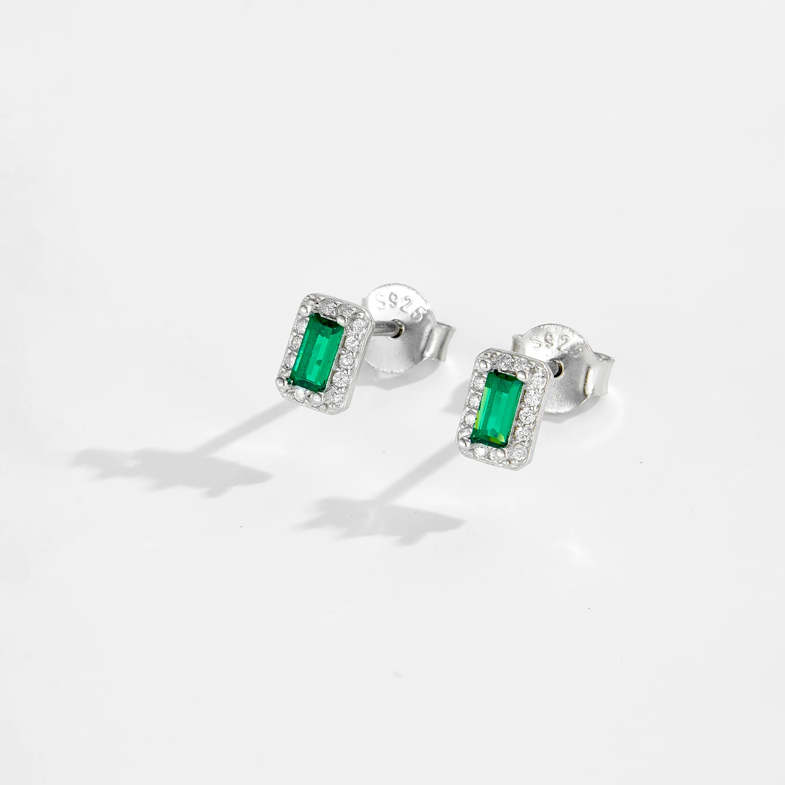 

VEWANT Women 925 Sterling Silver Geometric Rectangle Green CZ Full Zircon Stud Earrings 2026 Vintage Fine Party Jewelry Gift