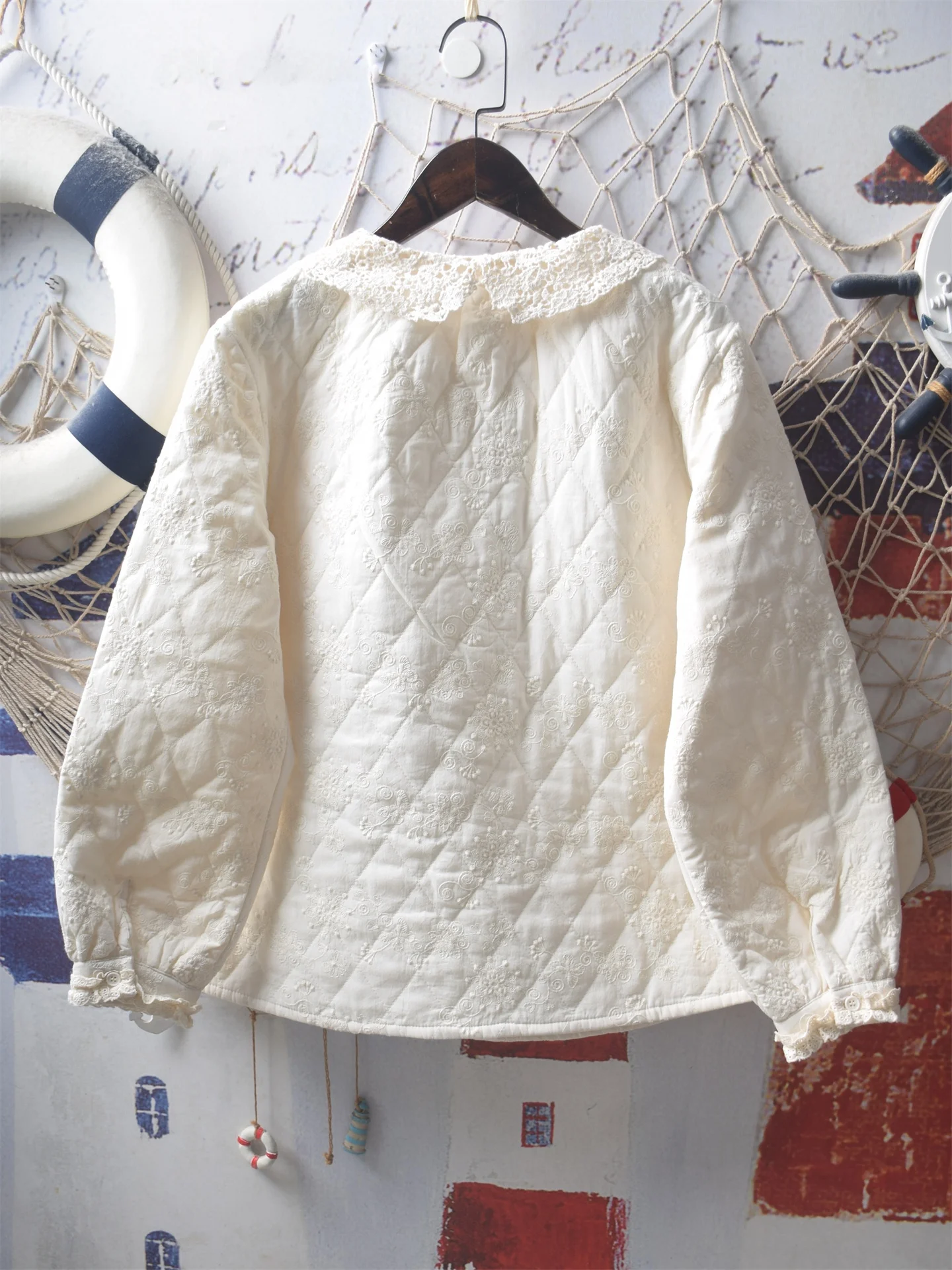 Sweet Style Cotton Lined Heavy Embroidery Lace Girl's Shirt Thick Warm Loose Outerwear Floral Pattern Button up Casual Wear
