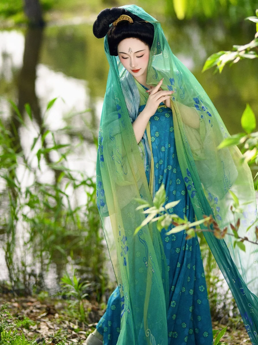 Chinese Hanfu Dress Women Costume Traditional Vintage Tang Dynasty Embroidery Gradient Blue Hanfu Costume Plus Size XL  Elegant