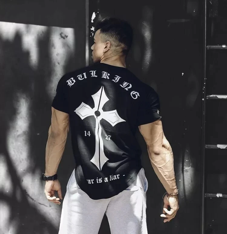 الصيف الرجال رياضة العضلات كمال الاجسام القطن الرياضة صالح اللياقة البدنية تي شيرت غير رسمي المحملة القمم Harajuku تي شيرت الرجال