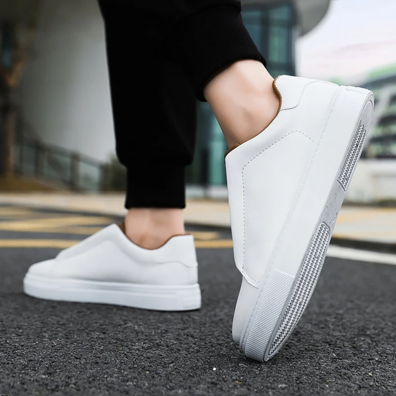 Classic Men's Casual Shoes Big Size 48 Fashion White Sneakers Man Leather Designer Platform Flats Shoes Men's Skateboard Shoes