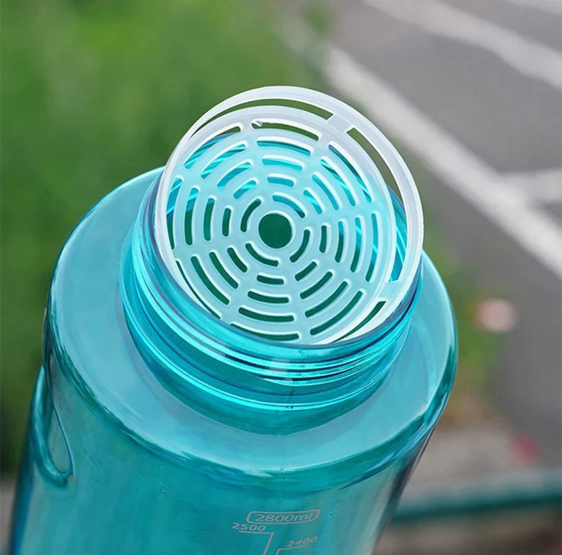 2L 3L Sportwasserflasche mit großem Fassungsvermögen und Filter, umweltfreundlicher Kunststoff-Wasserbecher, tragbare Fitness-Getränkeflasche, Wasserkocher, BPA-frei – Detail 10