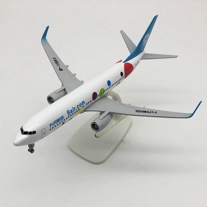 737 Scale Aircraft 20cm Jiuyuan Airlines B737 Alloy Metal Airplane Model With Landing Gear Collectible Miniatures  Displays