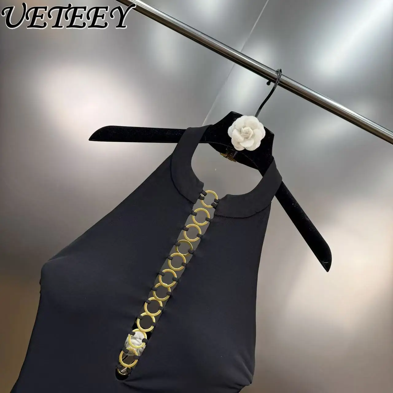 

Летний новый стильный топ без рукавов с бретелькой на шее и круглым вырезом с железным кольцом на груди с цветными блоками, цельный жилет для похудения