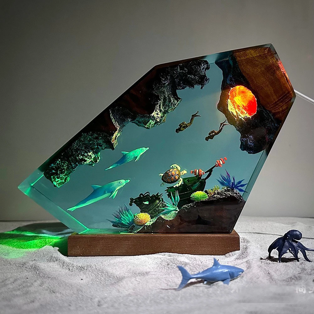 Sea Exploration Organism Resin Table Light Creactive Art Decoration Lamp Dolphin Shipwreck Divers Theme Night Light  USB Charge