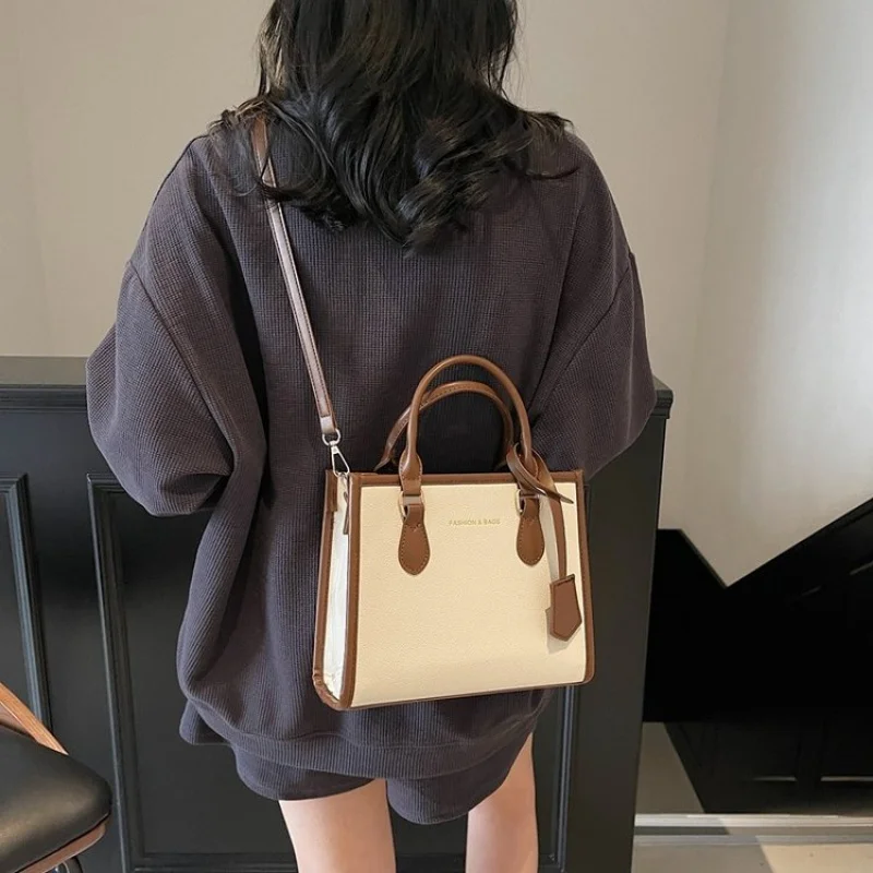 

Sophisticated Women's Crossbody-Bag Crafted From Wildcat-Print Leather Boasting Wales Vintage Spacious Soft Daily Style