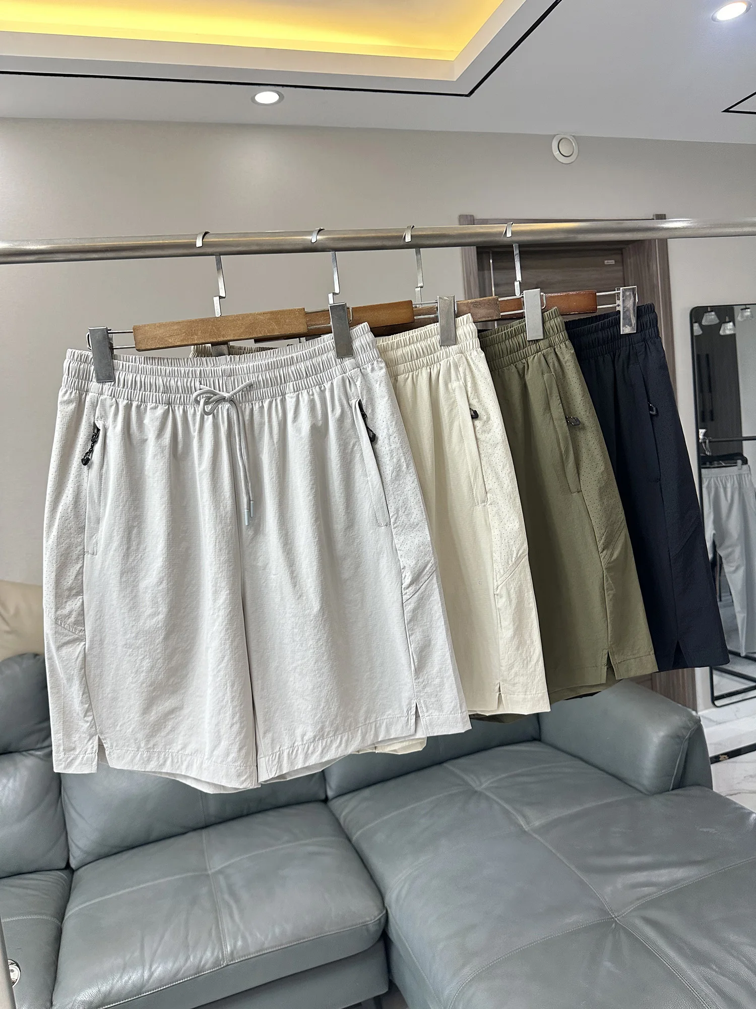 

Comfortable Quick Dry Lightweight Breathable Casual Outdoor Men's Shorts Loose Fit Five Inch Pants Urban Commute Daily Wear