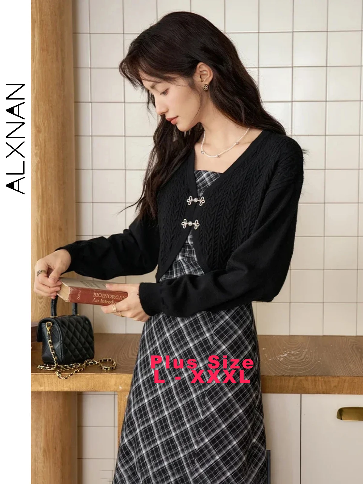 

ALXNAN Women's Plus Size Black Cardigans V-neck Long Sleeve Retro Metal Knot Buttons Cropped Knit Tops Sold Separately D06205SY