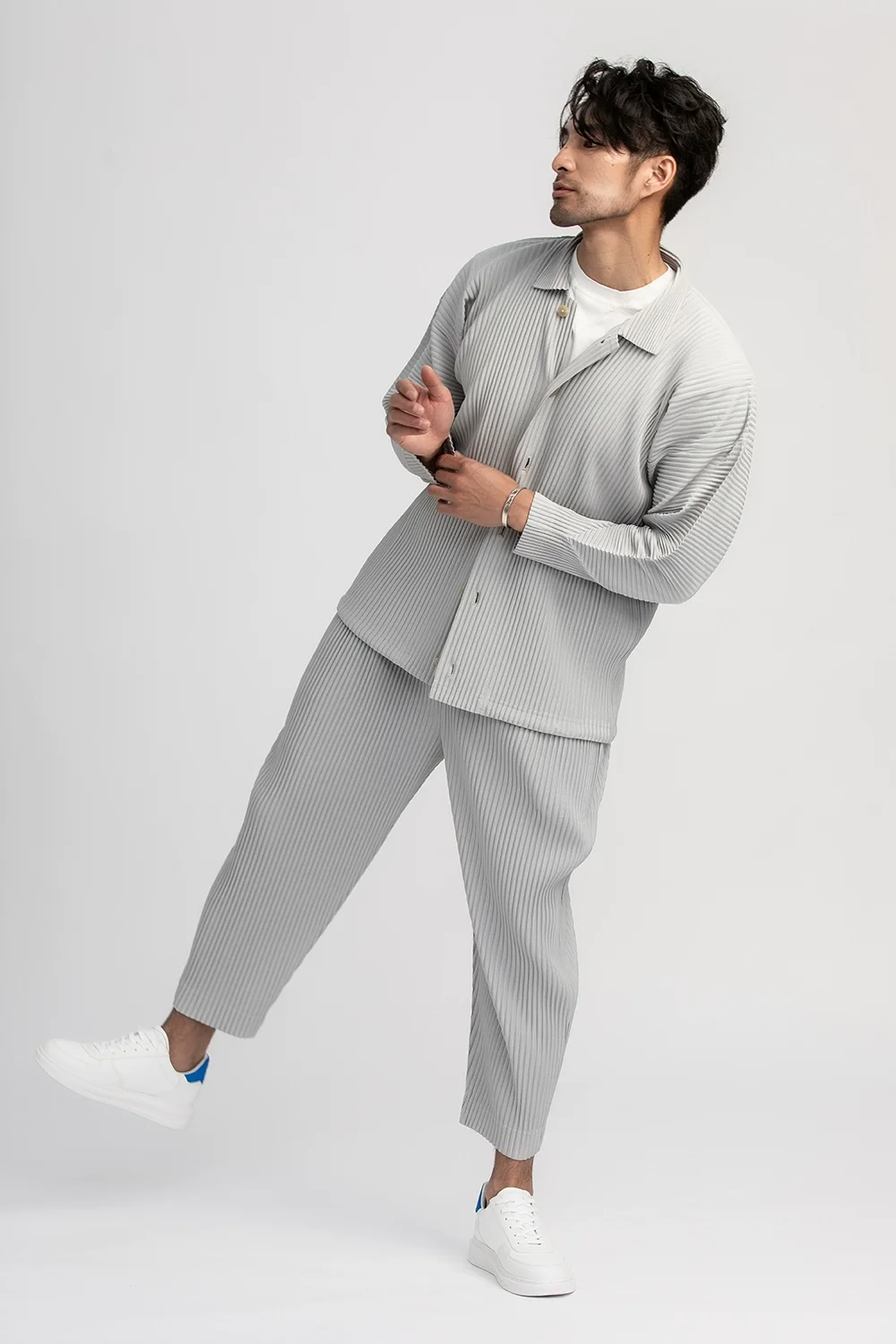 Miyake Plissee Hosen Solide Konische Hosen Bleistift Hosen Vier-saison Casual Böden Japanischen Streetwear Miyake Männer – Detail 8