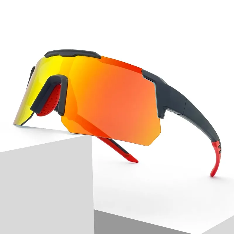 

​2024 New Photochromic Polarized Sports Sunglasses, Windproof UV400, Anti-Glare Anti-Fog for Cycling Running Trekking