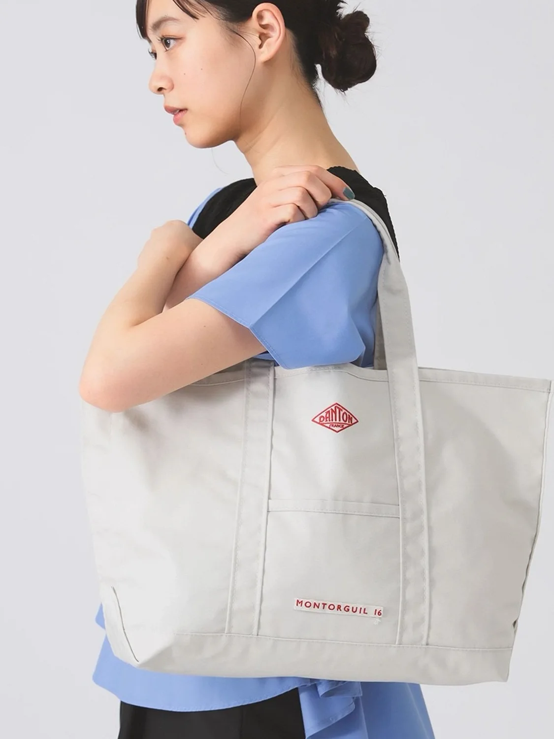 large-capacity-canvas-tote-bag-embroidered-logo-unisex-single-shoulder-bag-available-in-five-colors-wear-resistant-outdoor-bag