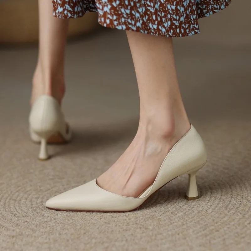 

Shallow-mouthed Pointed-toe High Heels for Women's 2026 Spring/Summer Fashion and Versatile Skinny High-heeled Single Shoes34-39