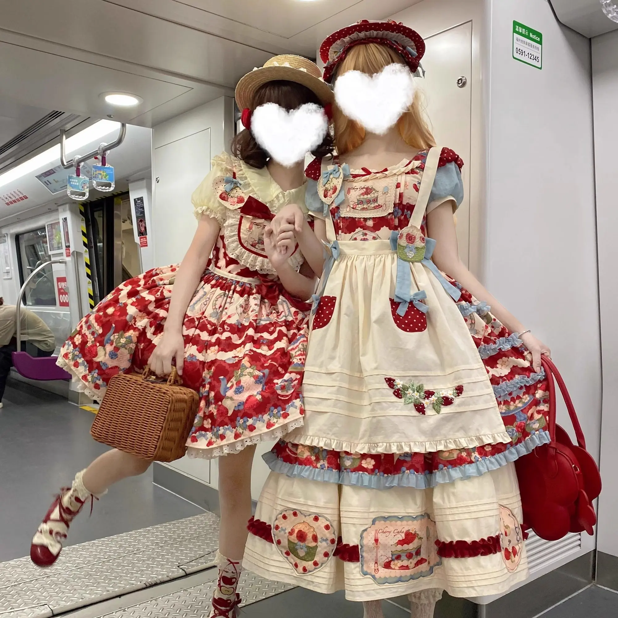 MAGOGO japonais doux Lolita fraise OP robe femmes Kawaii mignon imprimé tablier Cosplay princesse robes de soirée robe Vintage