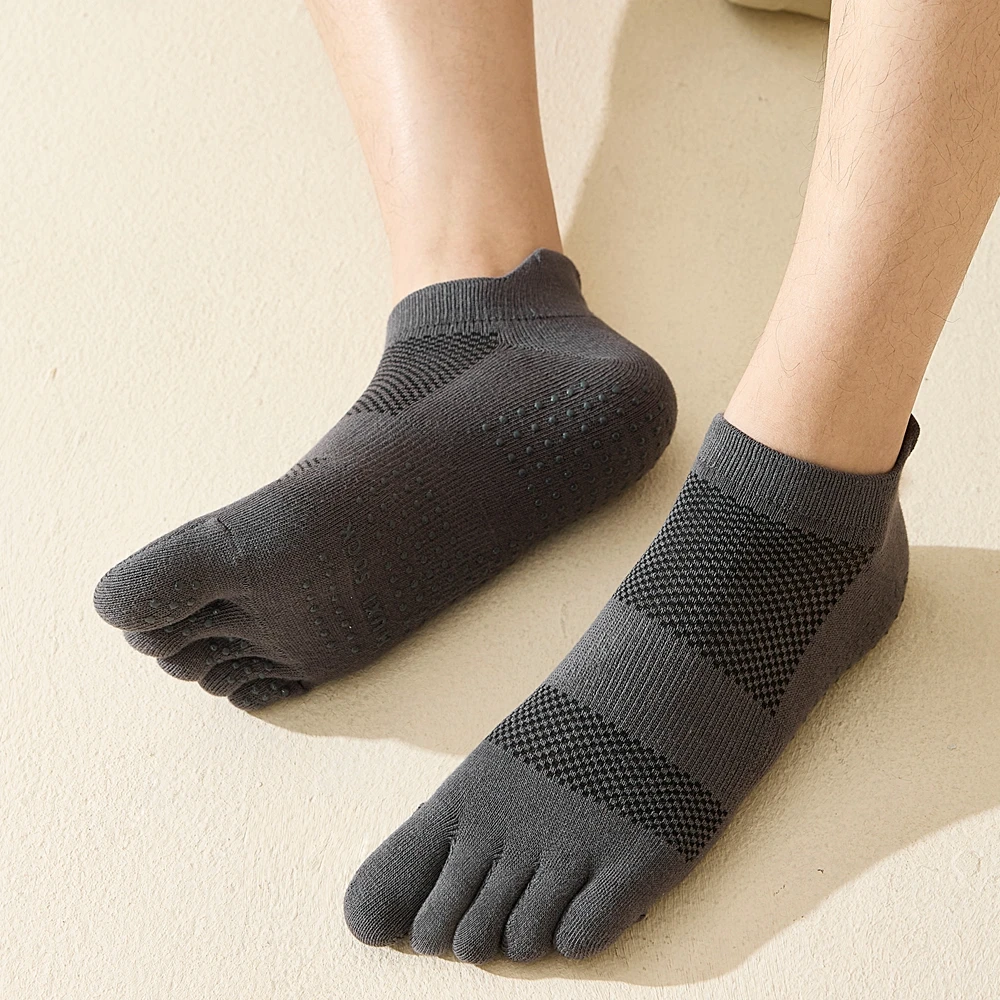 Men's 3 Pairs Non-slip Five Finger Grip Socks
