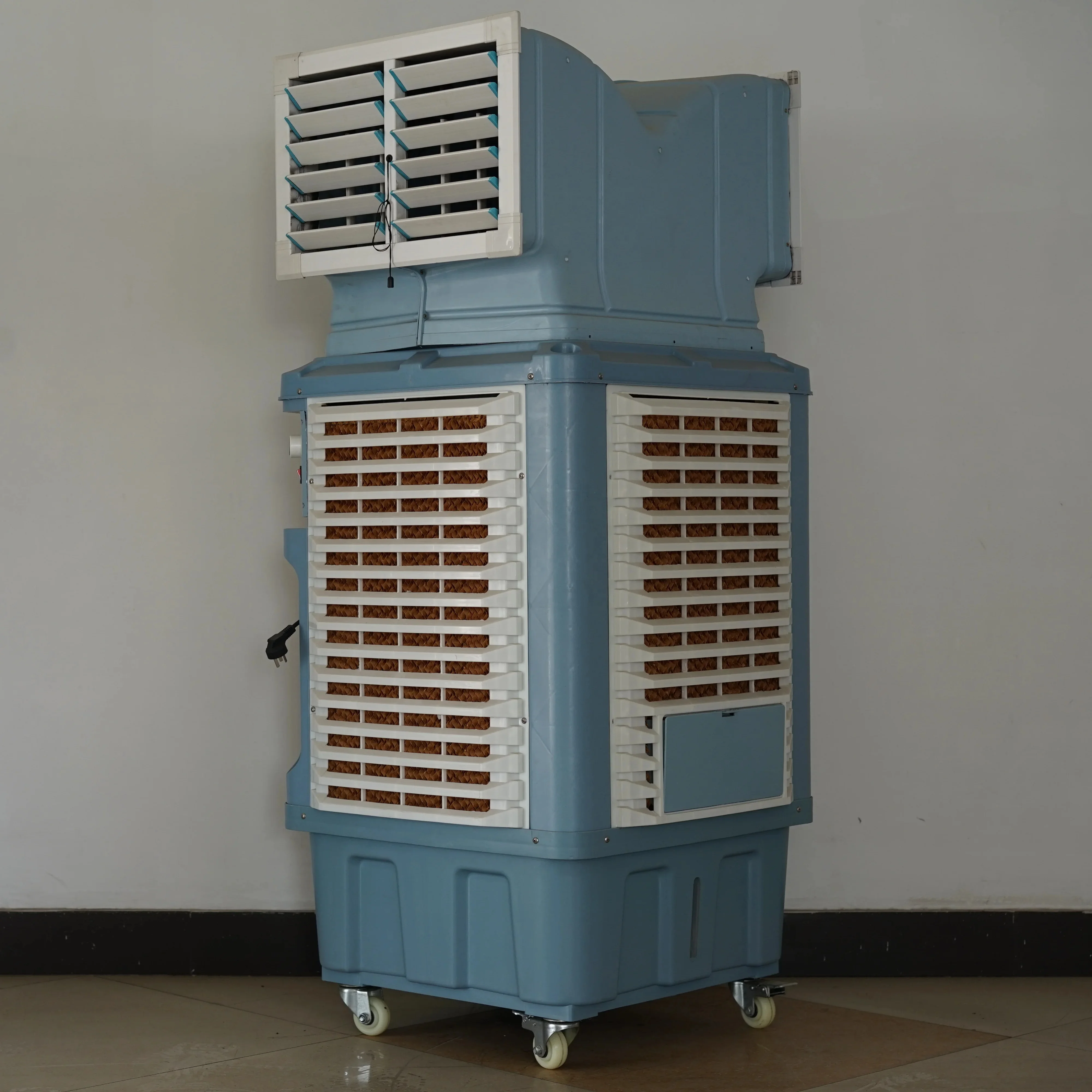 Mobile Compact Industrial Cooling Fan with Water Evaporation System