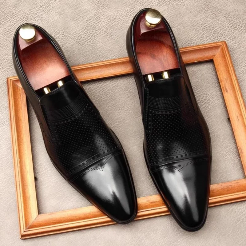 

Business Formal Leather Shoes Man Genuine Leather Three-joint Carved Pointed Toe Dress Shoes British Hollow-out Sandals