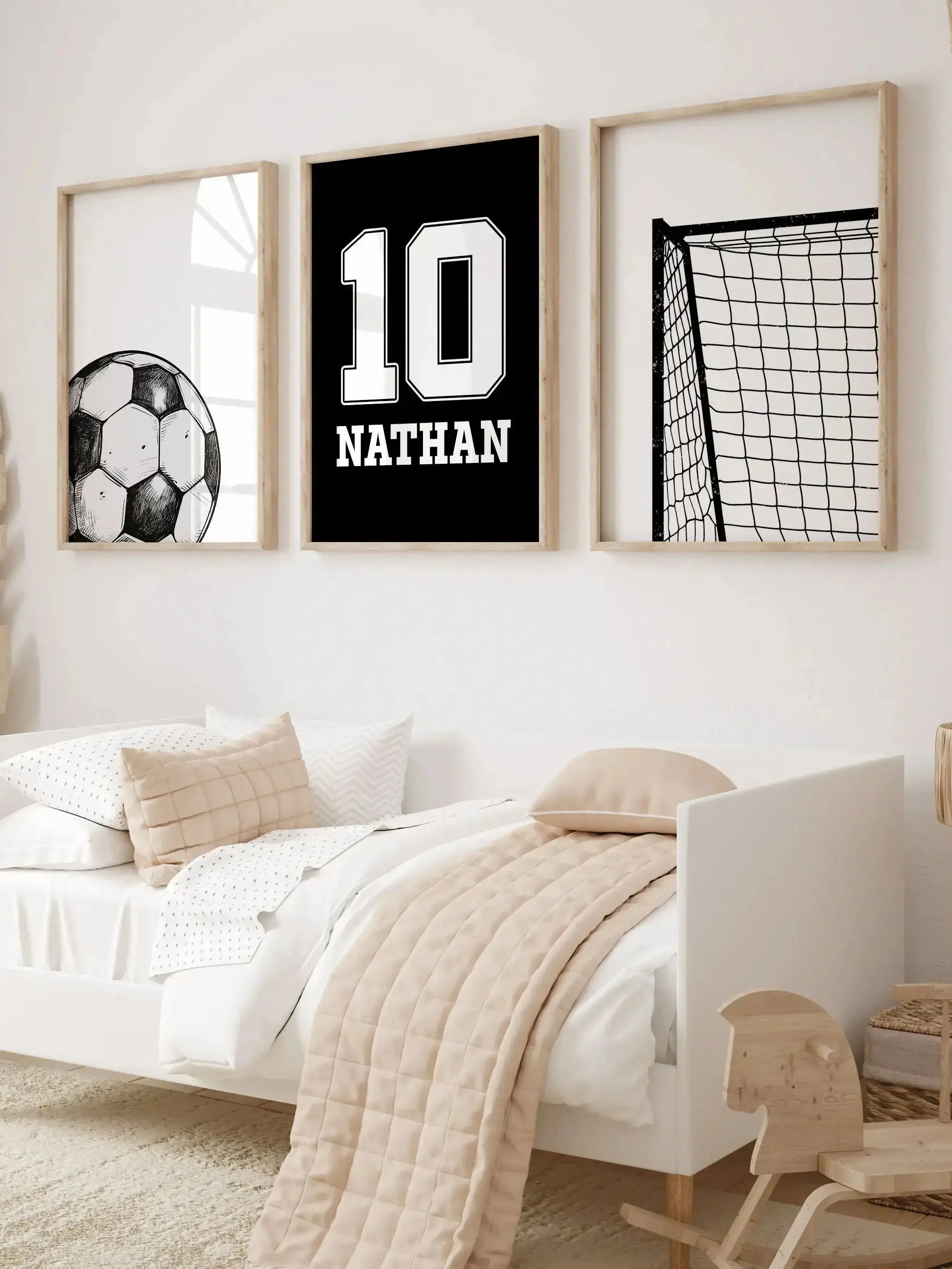 Benutzerdefinierte Name und Nummer Fußball Wandkunst Poster Jungen Schlafzimmer Dekor Fußball Drucke 3er Set Sport Geschenk personalisierte Kunstwerk Poster