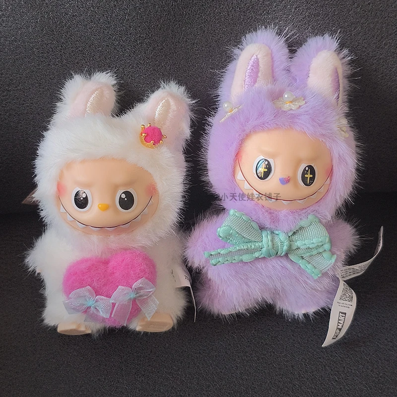 

Labubu 4.0 Симпатичная одежда Серия Mokoko Одинаковая одежда Мини Labubu Heart Password Series Дейзи Аксессуары для волос