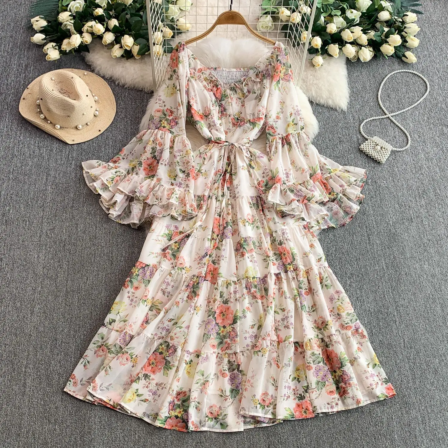 

Luxury High-quality Vintage Floral Print Flared Sleeves Fairy Dress Boho Maxi Dress Women Clothing Ruffles Pleats Long Dresses