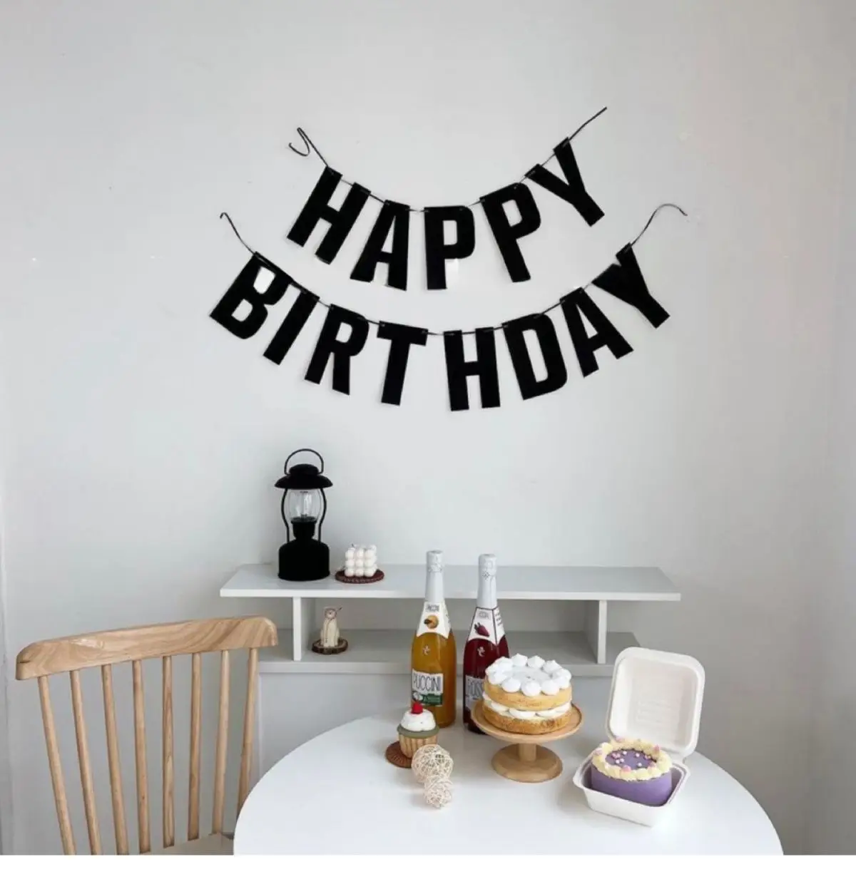 Geburtstagsbanner mit schwarzem Hintergrund und weißen Buchstaben, Partydekoration zum Geburtstag, festliche Dekoartikel – Detail 5