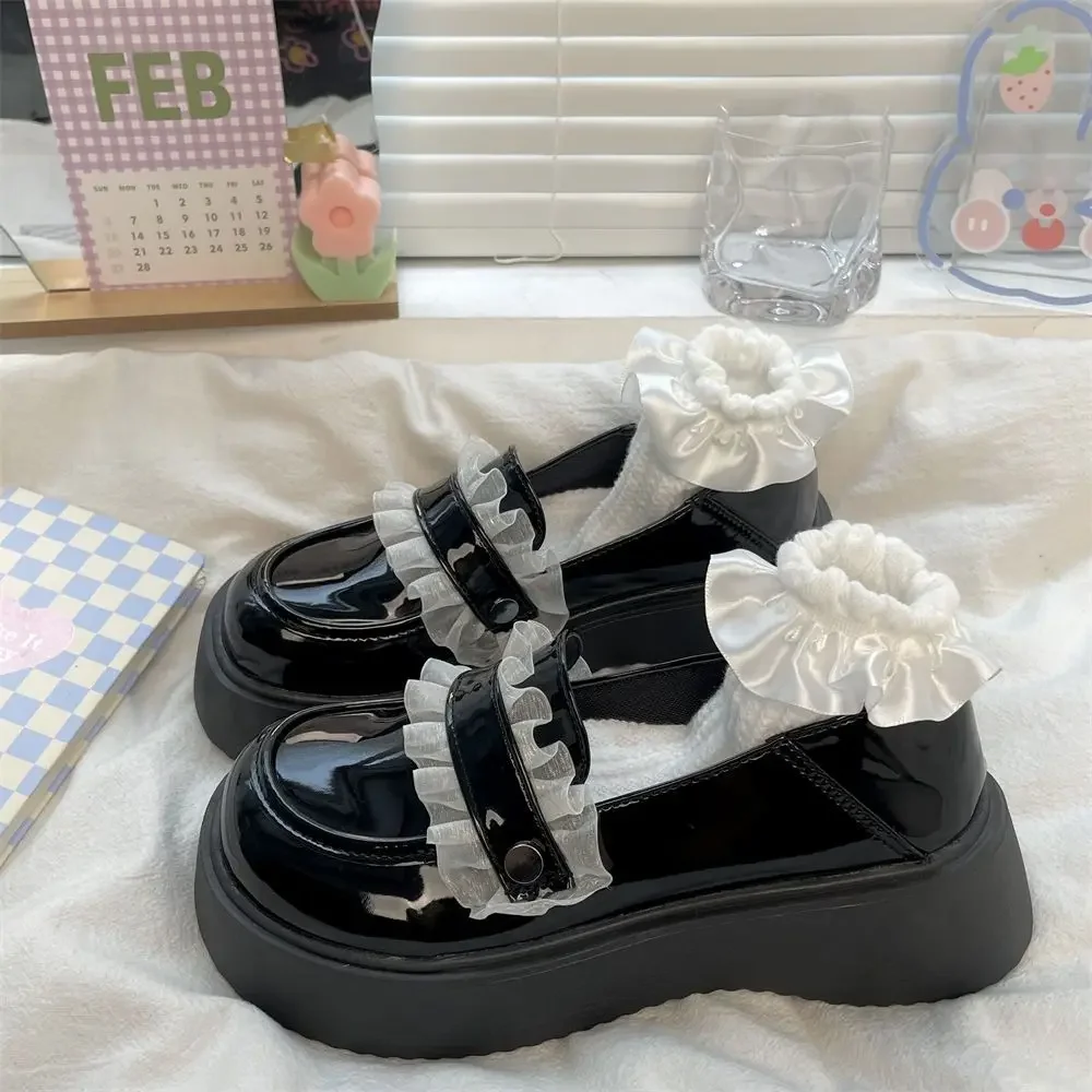 

Мокасины Женская обувь Женские туфли-лодочки на среднем каблуке в продаже Акция Популярный тренд 2025 года Нескользящая оптовая продажа Шикарный и элегантный