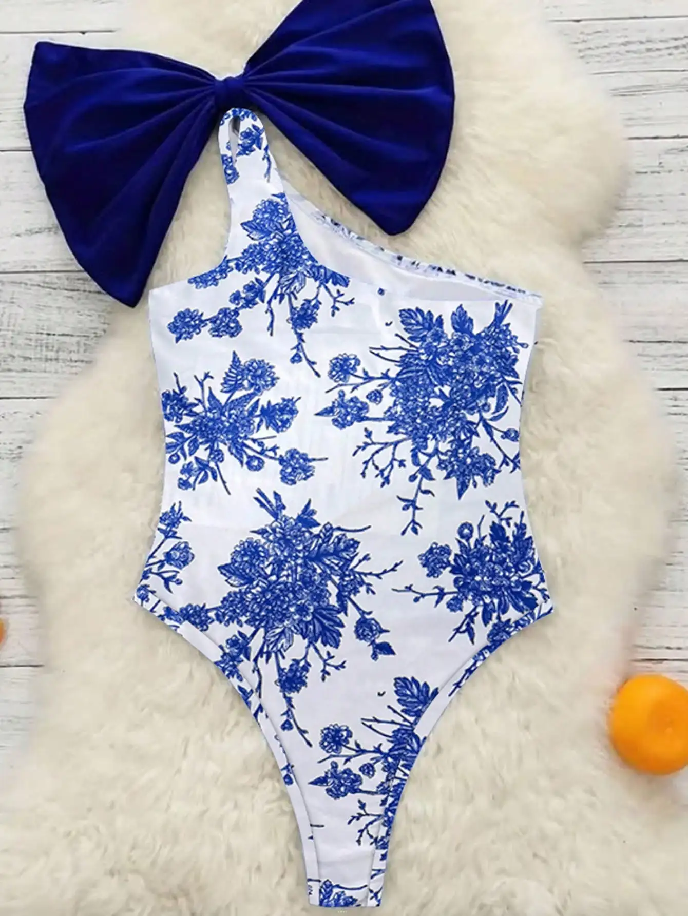 2025 new European and American export one-piece bikini, blue and white printed, slanted collar, single shoulder, butterfly shoul