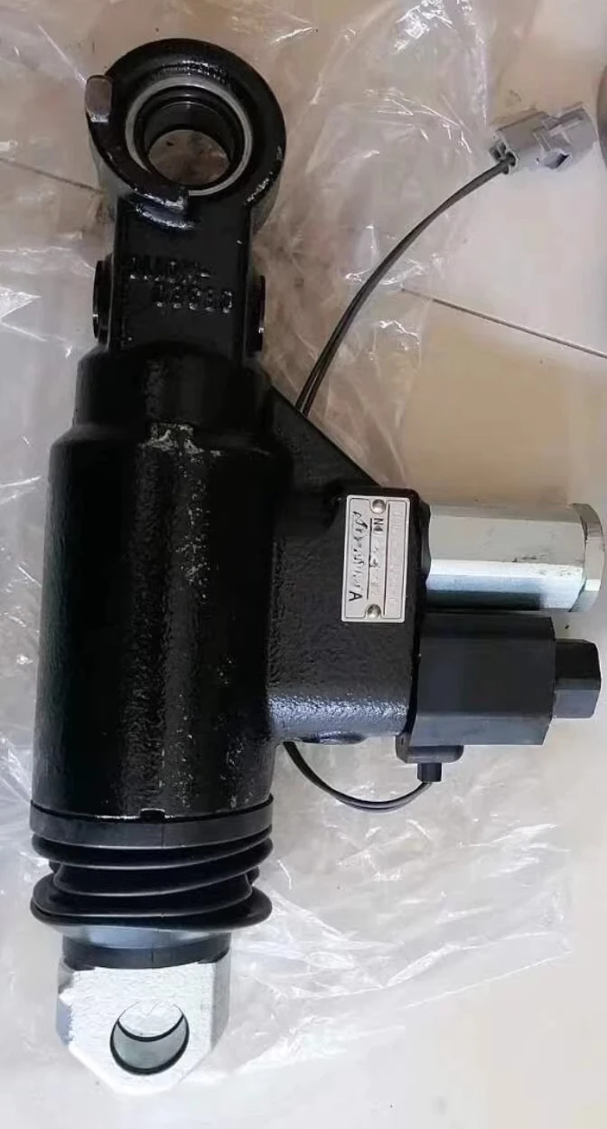 Forklift Accessories 8FD/7FBR Rear Axle Steering Wheel, Swing Cylinder 43610-26600-71