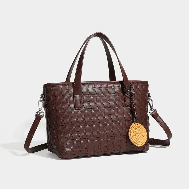Simple, woven-look tote bag2026New autumn/winter collection: large-capacity women’s handbag, stylish tote bag, and commuter shou