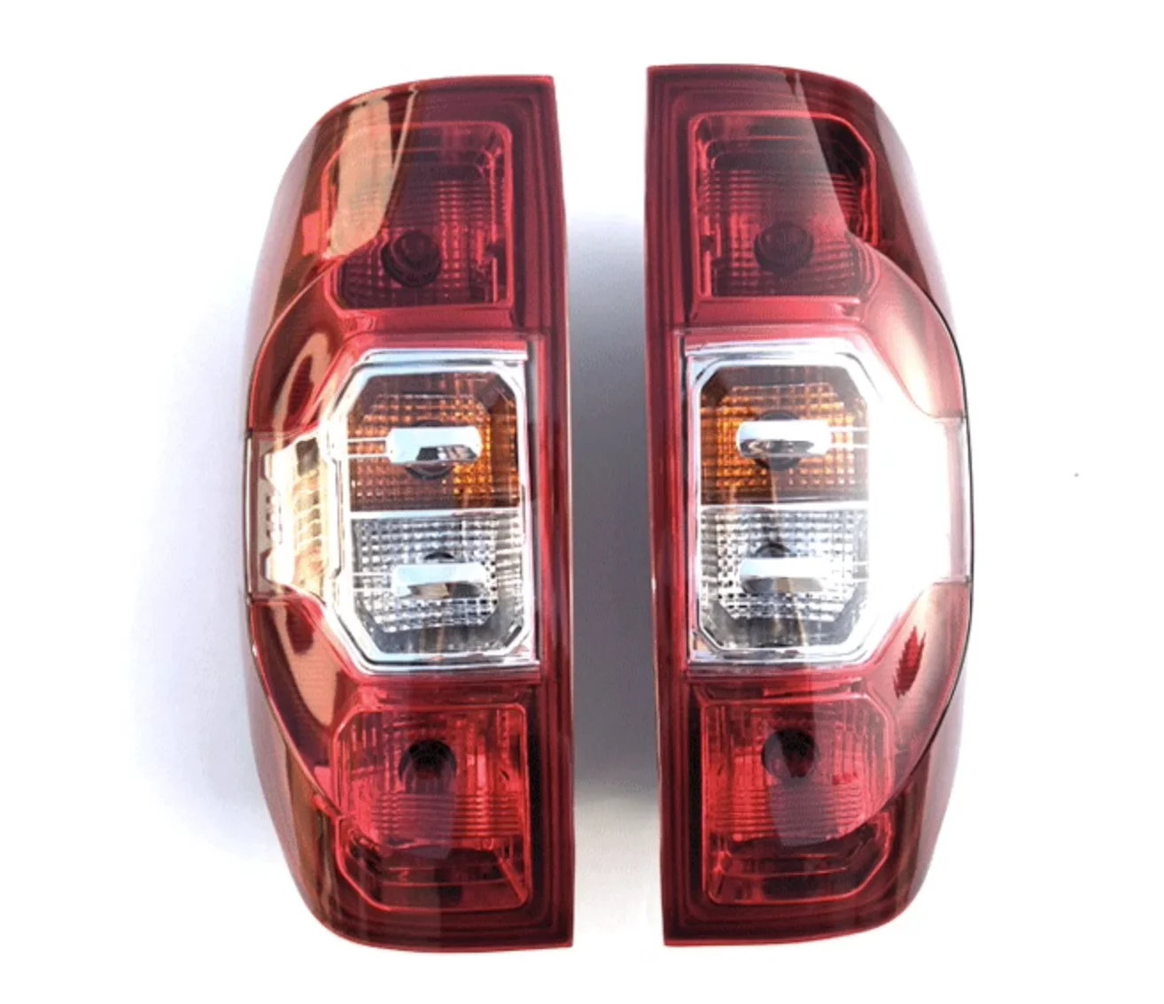 Rear Tail Lamp Assembly For SAIC MAXUS T60 EV30 Pickup Taillight Brake Housing High Quality More Discounts Cheaper