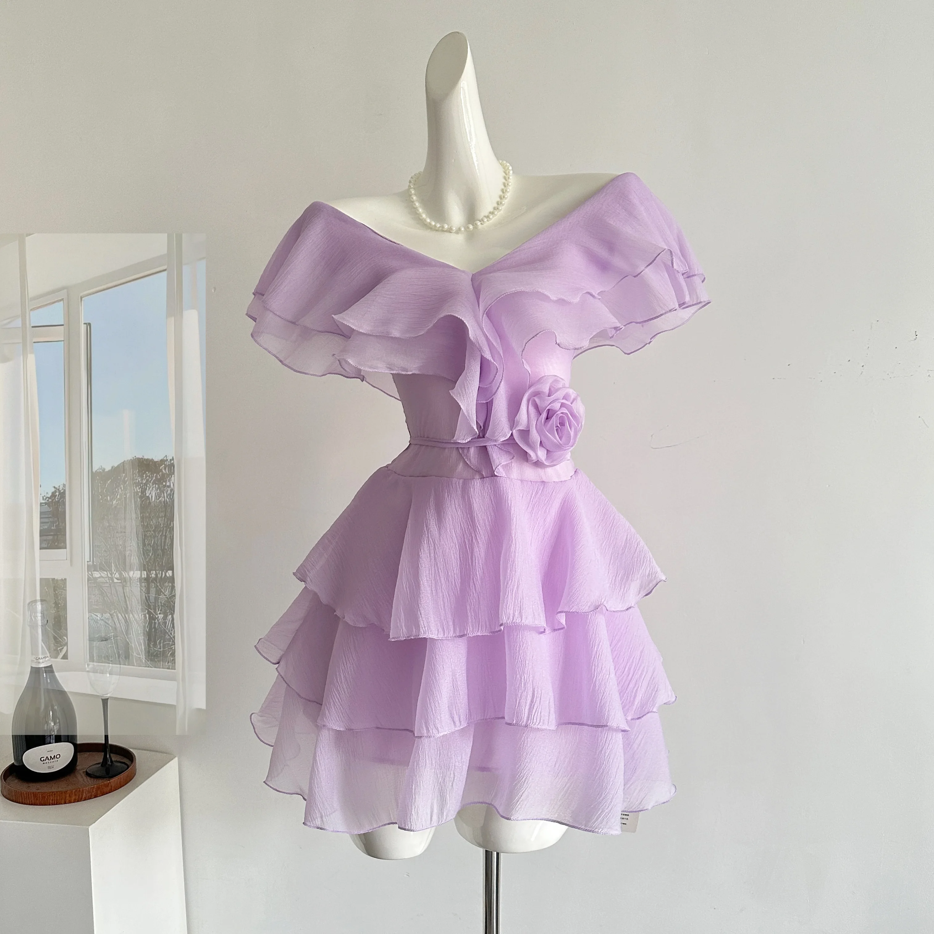 Feminino elegante em camadas babados vestido sem mangas senhora verão cor sólida slash neck festa férias magro mini vestido