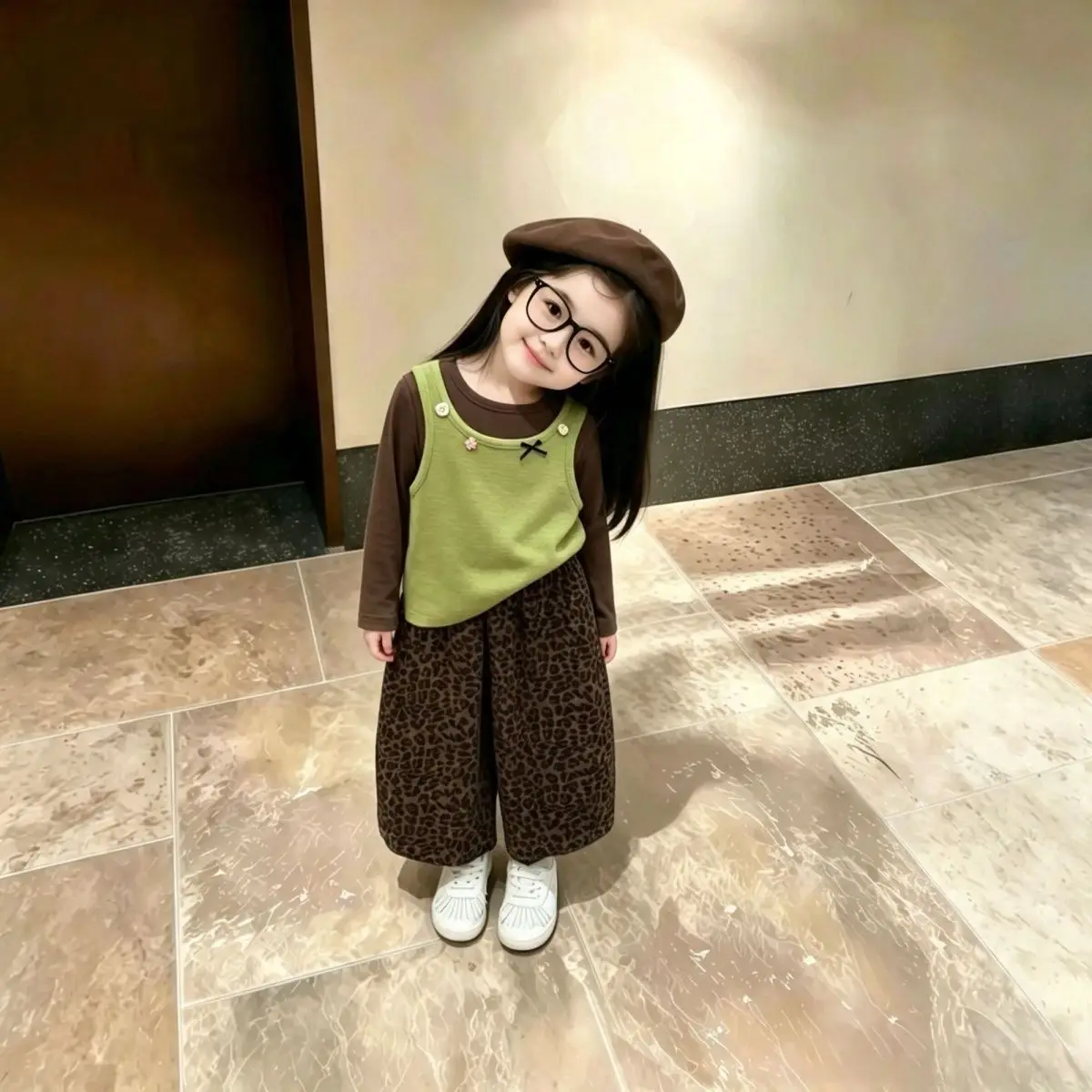 Mädchen-Set mit Leopardenmuster: Weite Hose und Langarm-Oberteil – 2-teiliges Outfit im koreanischen Stil für Kleinkinder, Kleidung für Kleinkindmädchen – Detail 3