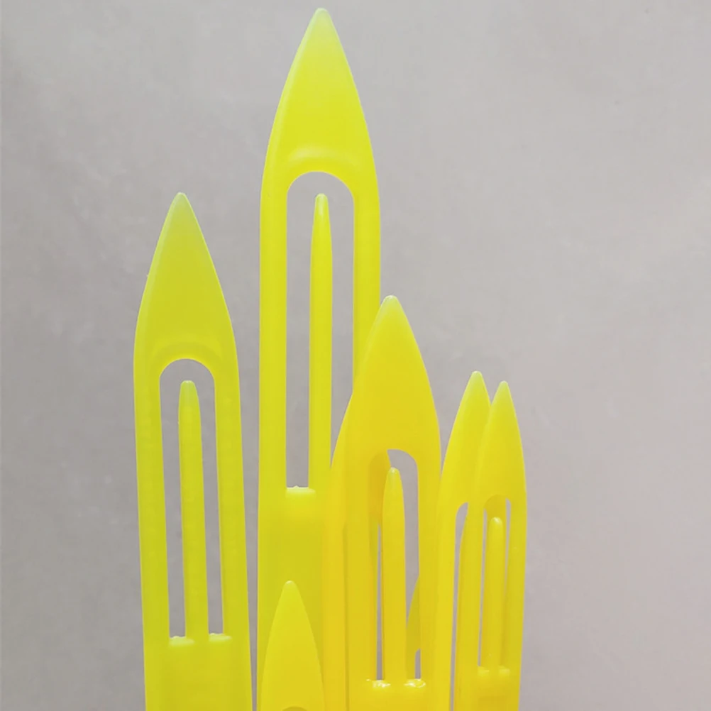 

30Pcs Fishing Net Repair Knitting Shuttles Yellow Plastic Tool 0.8x13cm Netting Needles Sewing Accessories Fish Net Knitting