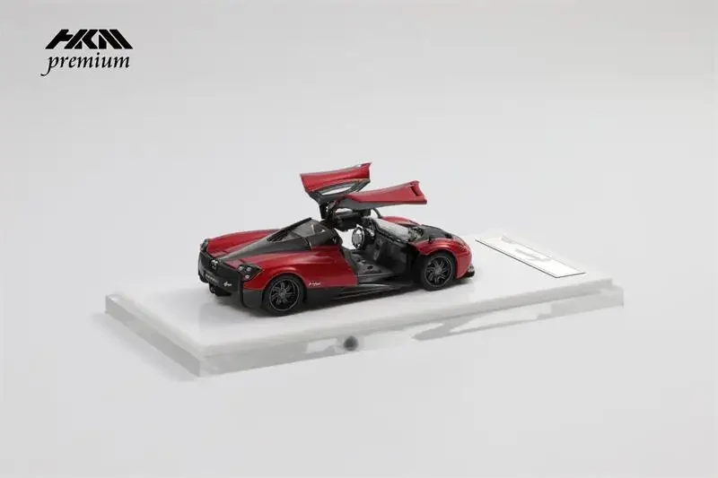 HKM Premium 1:64 Huayra Coupe 2014 limited999 Diecast Model Car