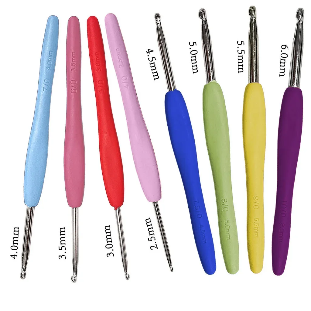 8Pcs/Set Crochet Hooks Plastic Handle Knitting Needles Set DIY Sweater Hand-Knit Craft Tools Sewing Accessories 2.5mm-6mm