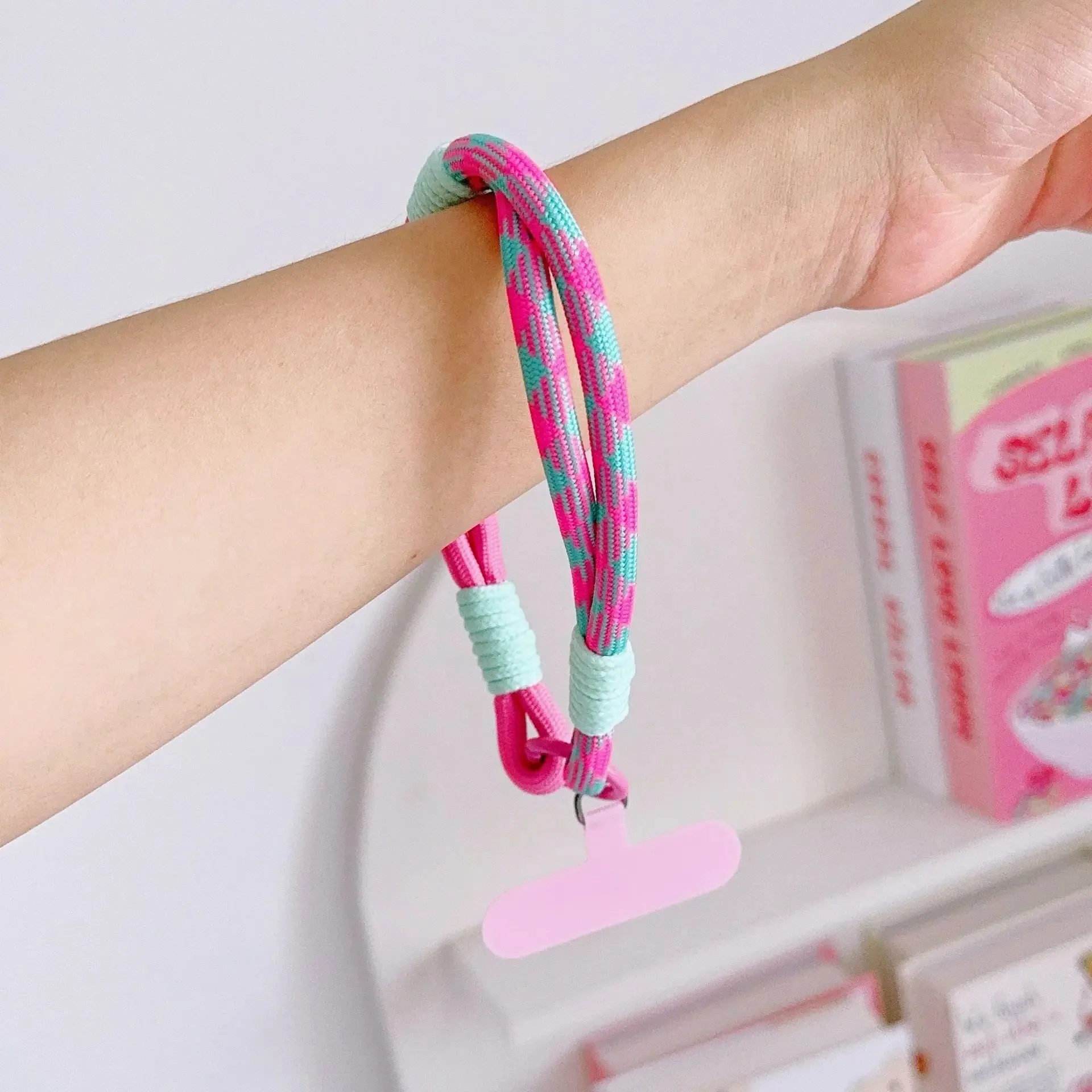 

Phone Lanyard Wrist Strap Phone Case Connection Piece Universal Phone Case Accessories Anti-Slip and Anti-Fall Portable Pendant