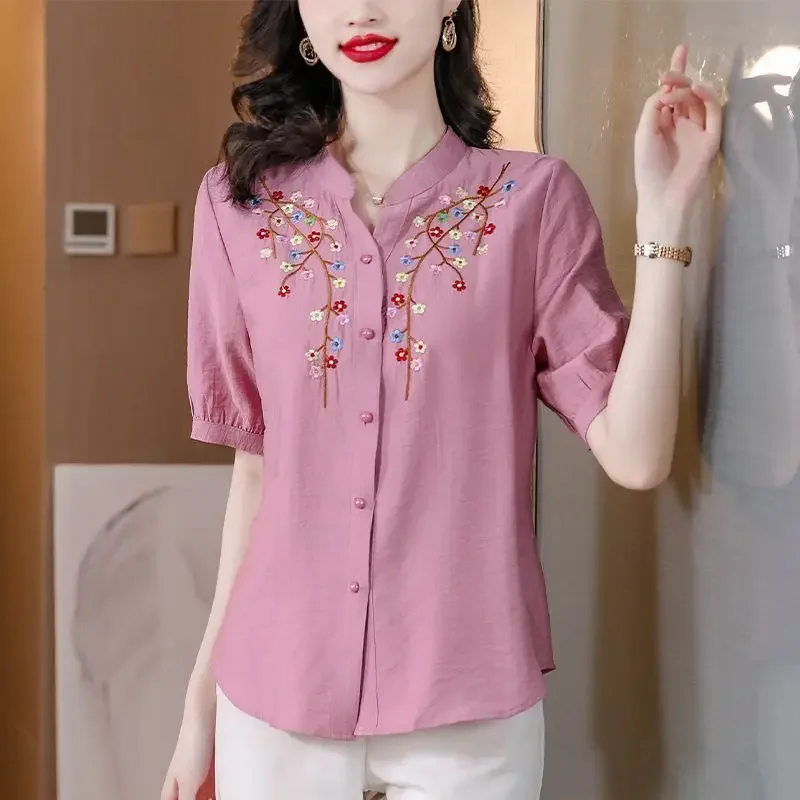 

Fashionable Short-sleeved Cotton Top Loose Casual Shirts New Mother Embroidered Shirt for Women's